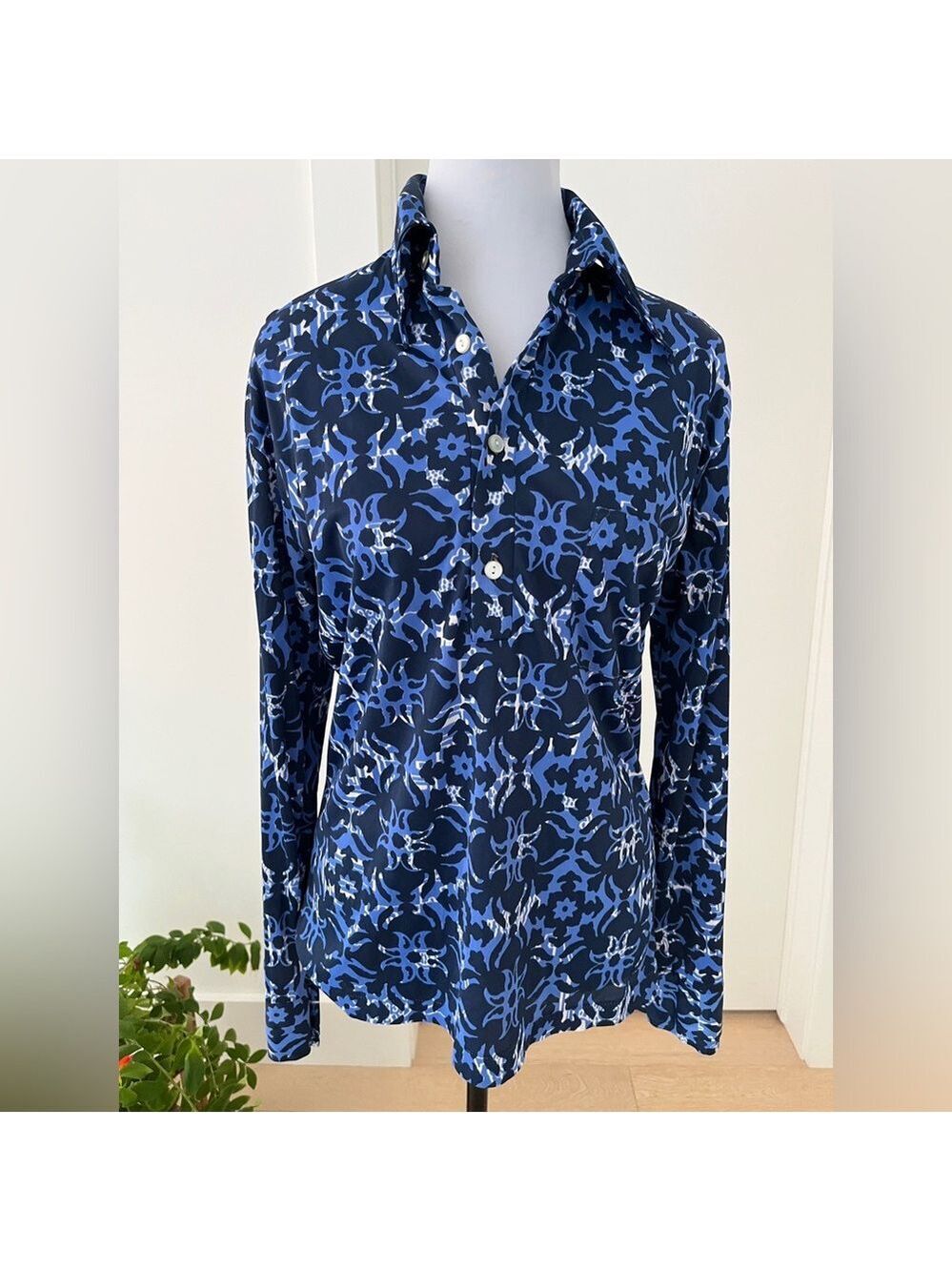 VINTAGE Seaforth Pullover Blouse 100% Arnel Made Canada Dagger Collar Disco 70's